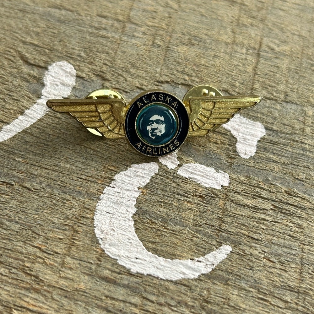 4/$50 Alaska airlines Gold Wing Pin